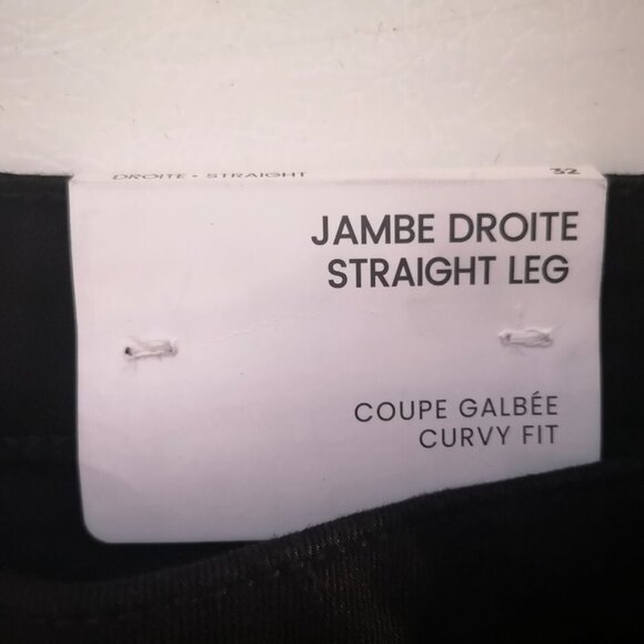 NWT DC Jeans Curvy Fit Ladies Size 32 Straight Leg Black Jeans - Picture 4 of 15